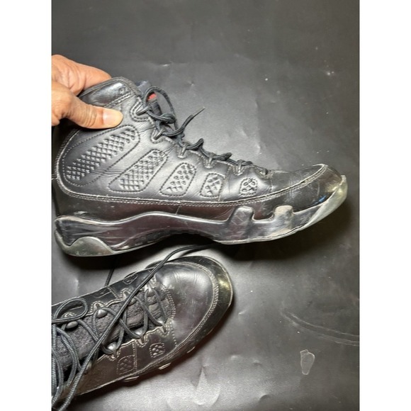 Size 11.5 - Air Jordan 9 Retro Black/Red main image 6